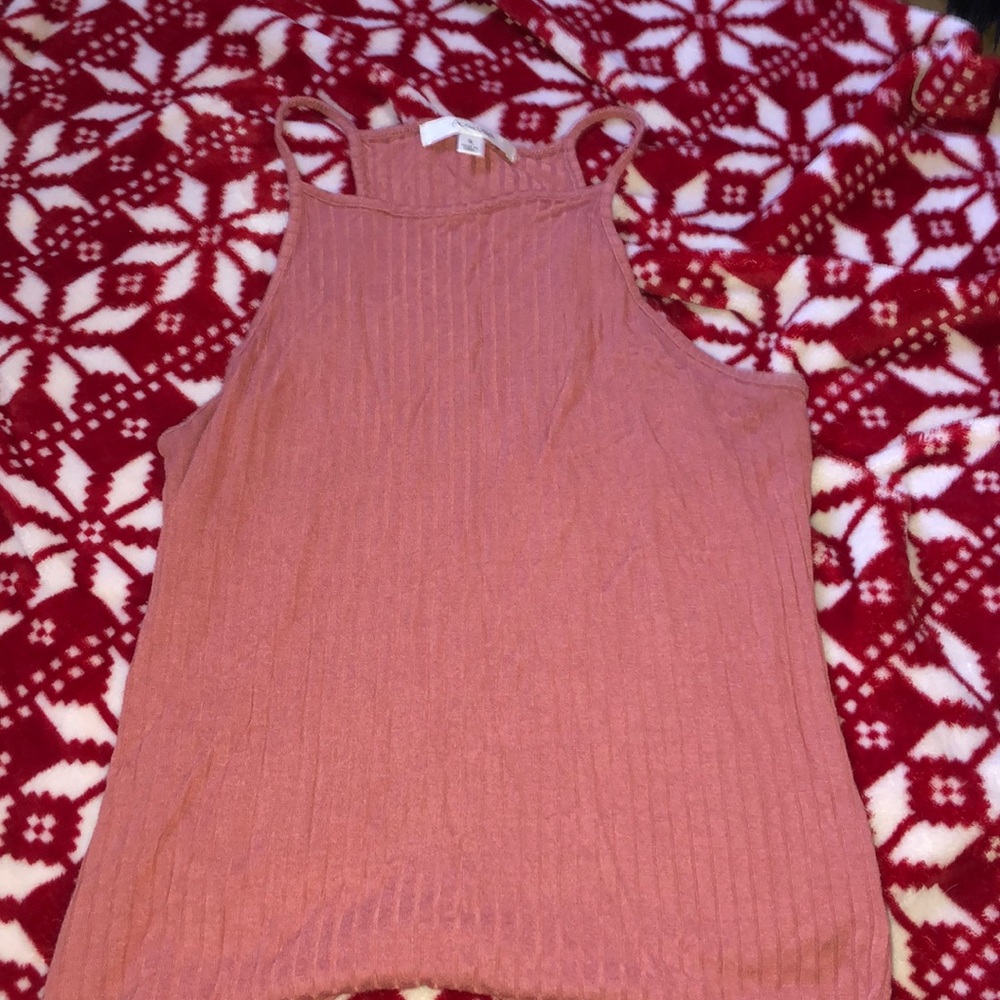 A nice tanktop/shirt